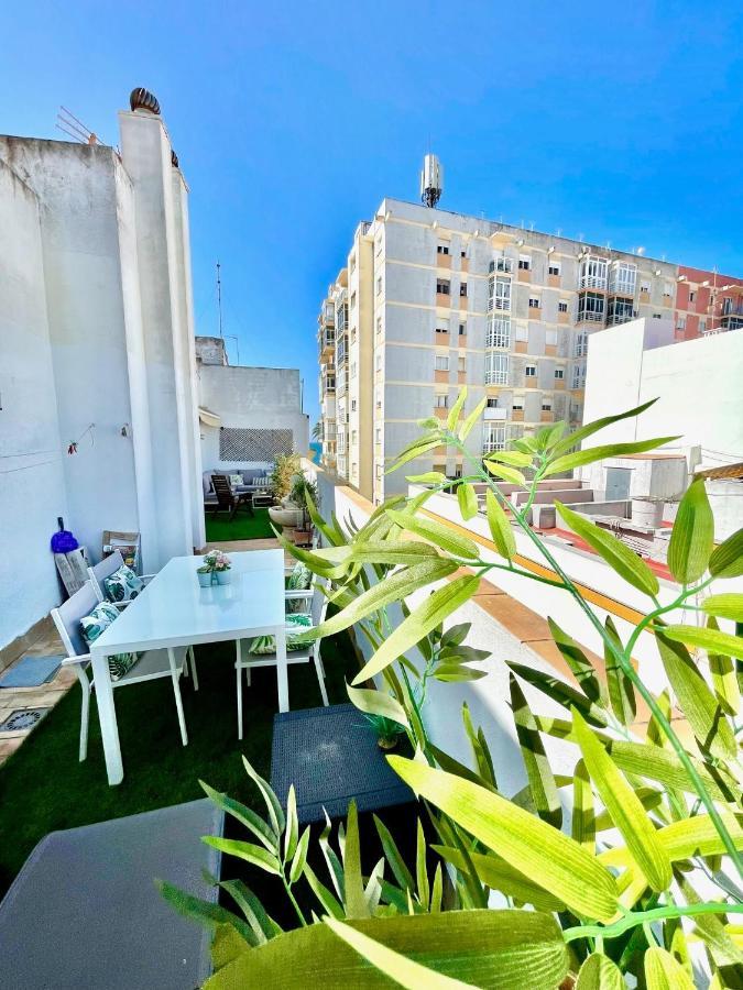 Gatu Premium Atico Caleta , Preferente Mayores De 25 Anos Y Familias Cádiz Exterior foto